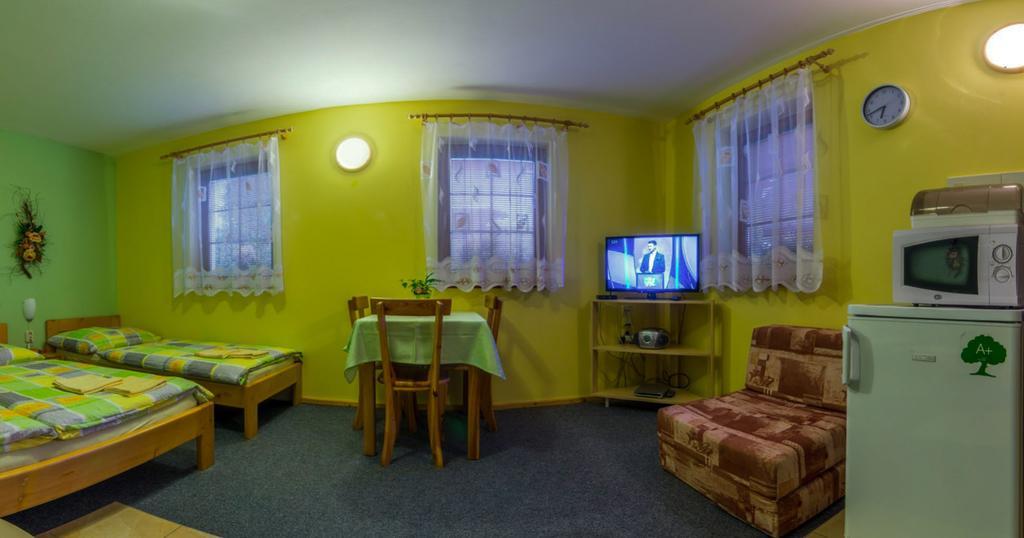 Ada Apartments Liptovský Trnovec Rom bilde